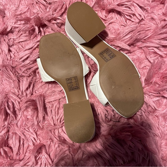 White ARULA heeled sandals - Picture 6 of 6